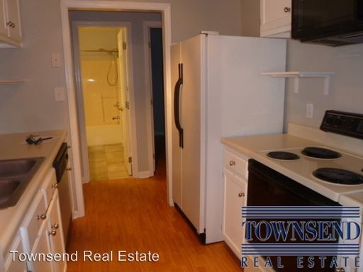 Building Photo - 3 br, 2 bath House - 2915 Chillingworth Dr.