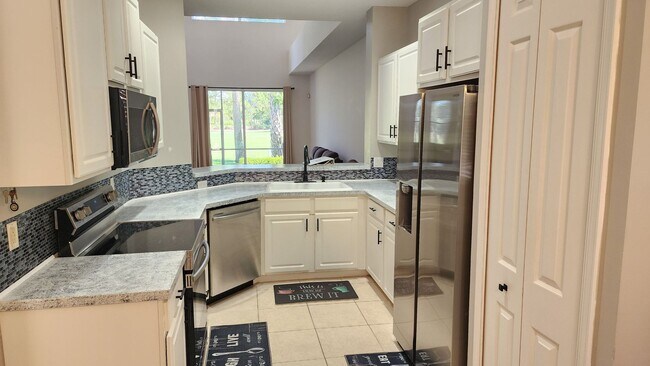 Photo - 3 BR 2.5 BA 1 CG rental in secure gated To... House