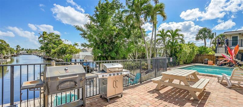 Foto principal - 410 SW 15th St
