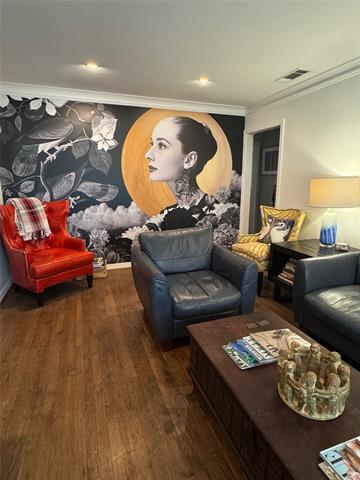 Foto del edificio - 8642 Daytonia Ave