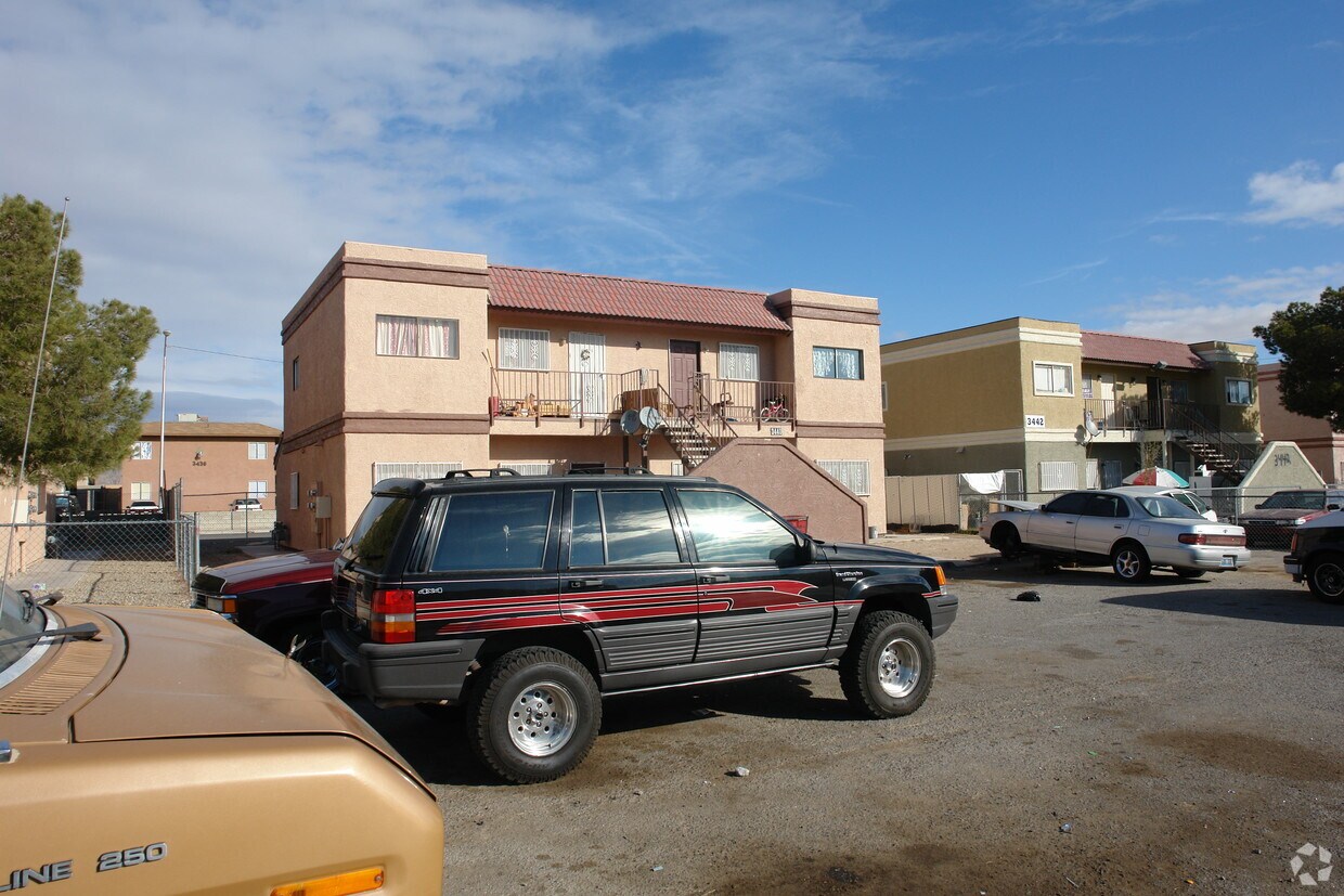 Foto del edificio - 3440 College View Ct