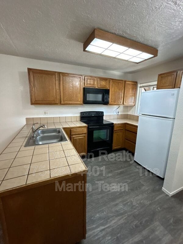Building Photo - 2904 Tierra Verde W