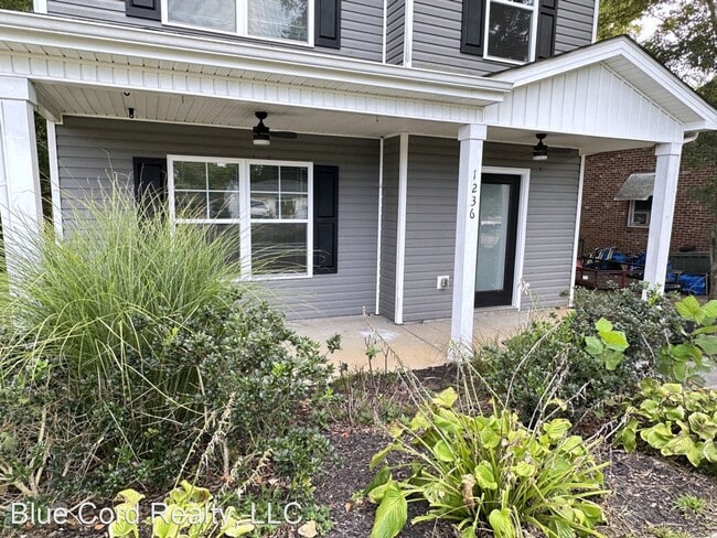 Building Photo - 4 br, 2 bath House - 1236 Commerce Street