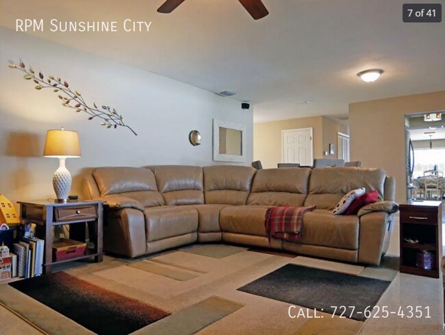 Building Photo - This is the one! Large 3 bed, 2 bath home ...