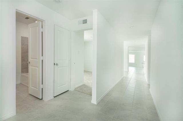 Foto del edificio - 2905 Kings Table Ct