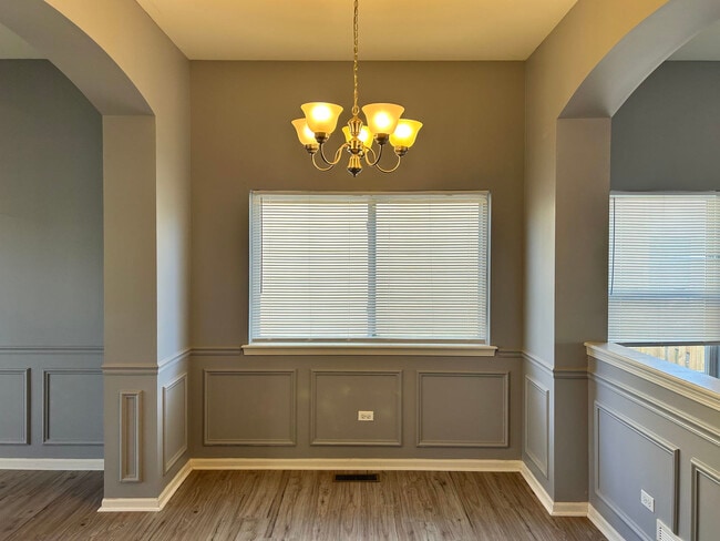 Building Photo - 2643 Pecos Cir