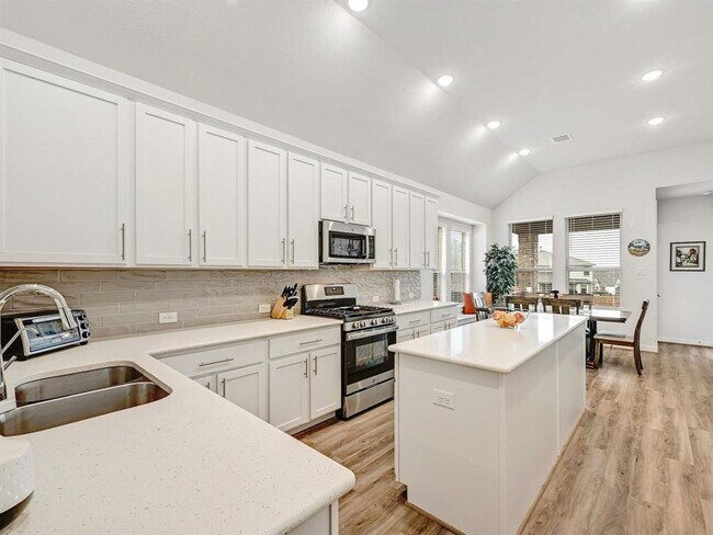 Foto del edificio - 22607 Bristlegrass Ln