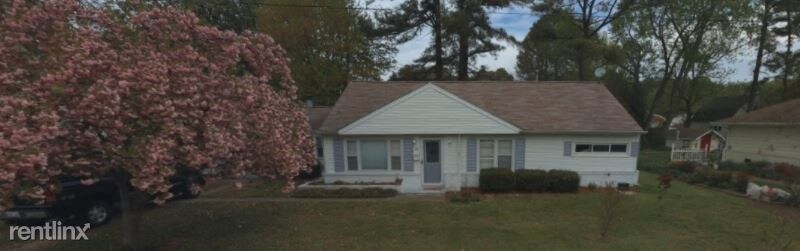 Primary Photo - 23 N Greenfield Ave