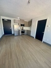 Building Photo - 151 N Williams Ave