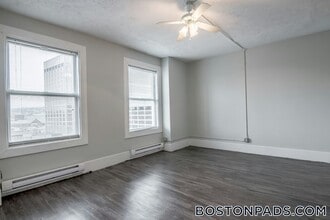 Building Photo - 50 Franklin St