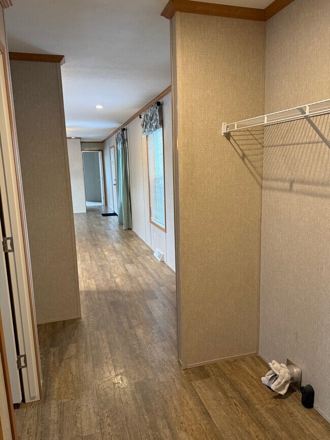 Foto del edificio - 101 Wyatts Dr