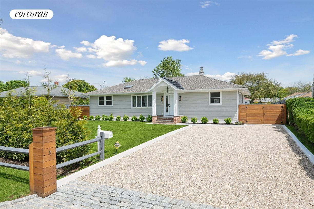 Primary Photo - 53 Windward Way