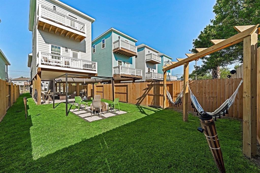 1037 15th St, San Leon, TX 77539 House Rental in San Leon, TX