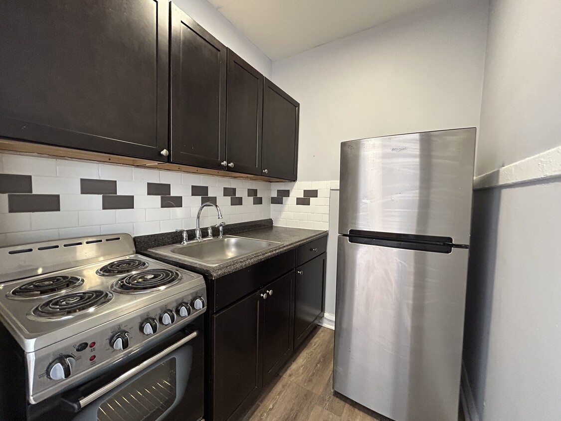 Foto principal - 6956 N Ashland Ave