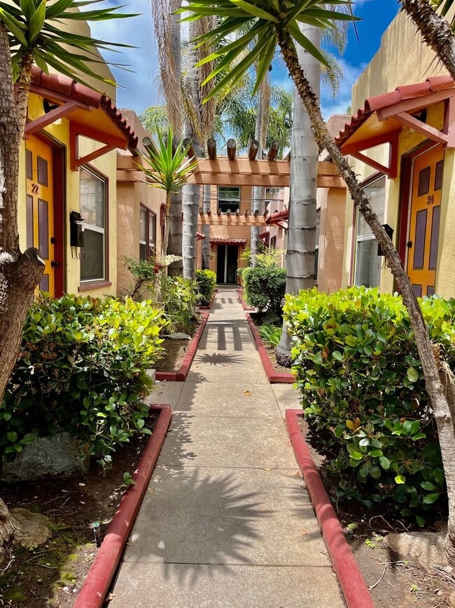 Building Photo - 2 WEEKS FREE!!! 1BR Between Balboa Park an...