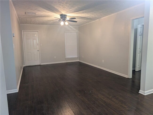 Foto del edificio - 155 Chesapeake Dr