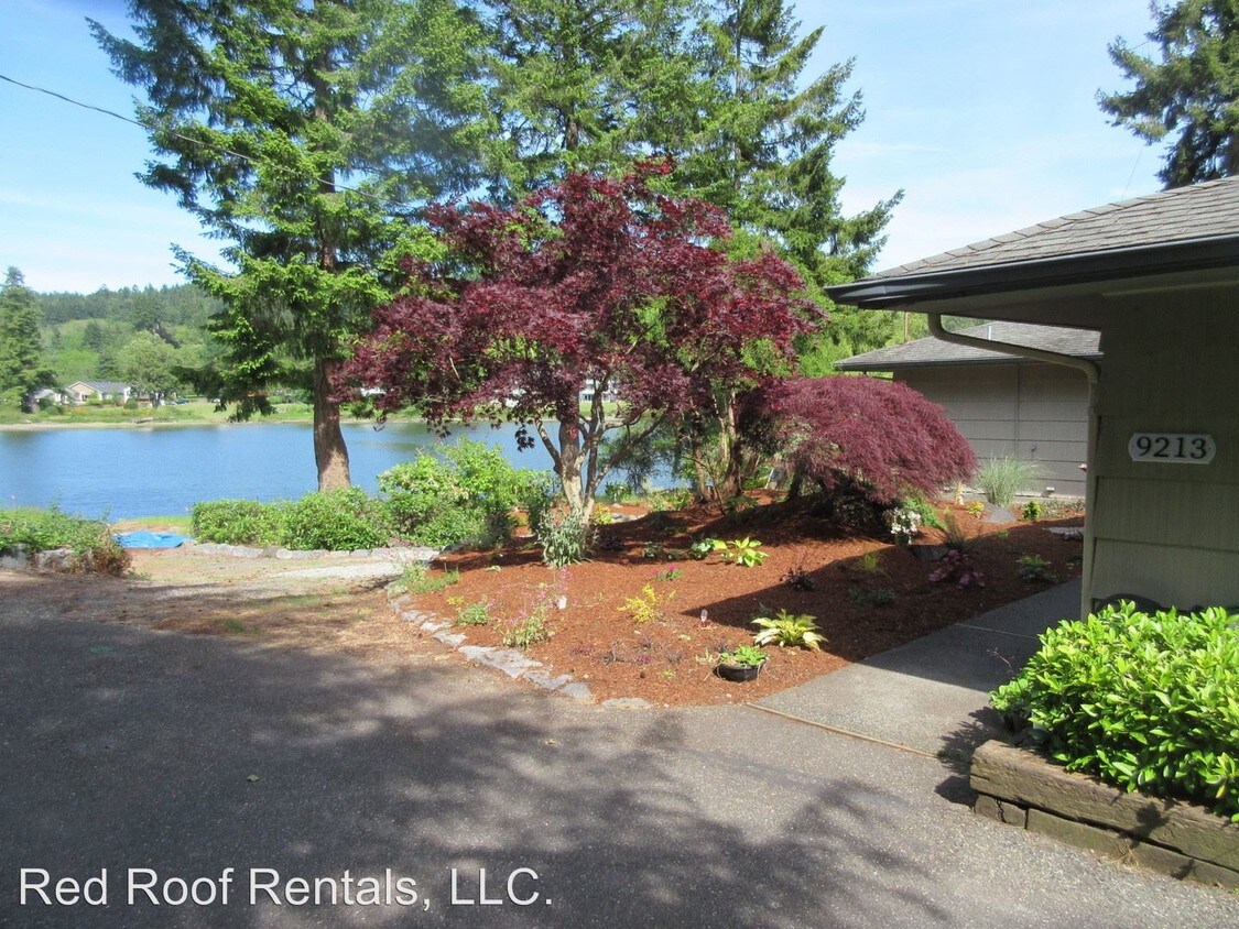 Foto principal - 9213 N Harborview Dr