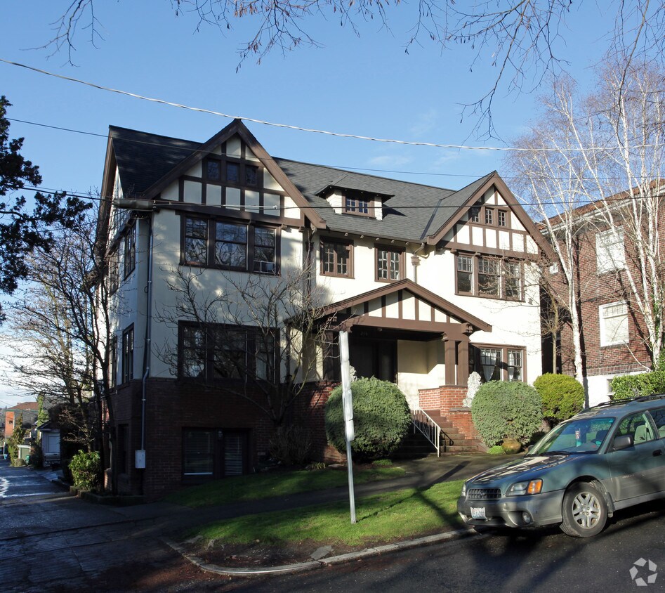 Building Photo - 216 E Roanoke St