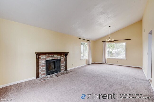 Building Photo - 4 br, 2.5 bath House - 118 Sunflower Ct, H...