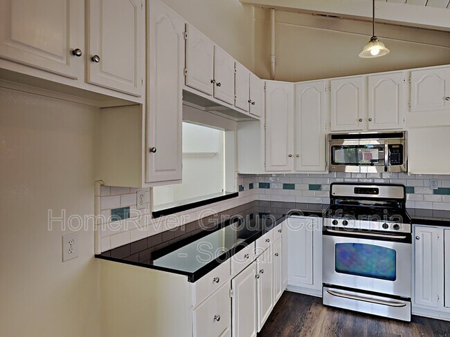 Foto del edificio - 4936 Amalfi Way