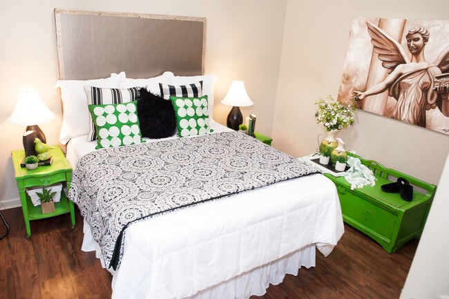 Building Photo - Kelso Apartments