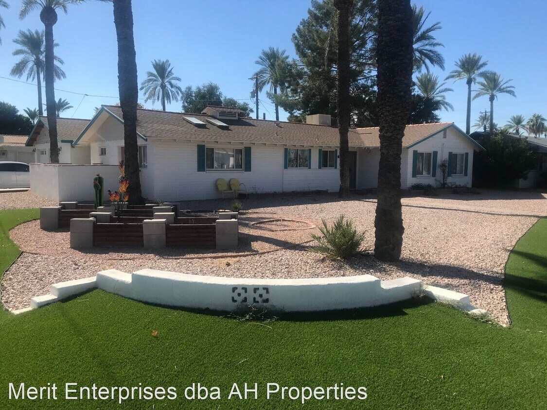 Foto principal - 4 br, 3 bath House - 103 W PALMDALE DR