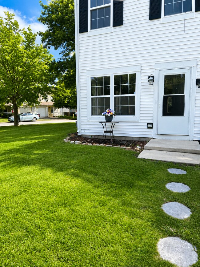 Foto del edificio - 22259 W Niagara Ct