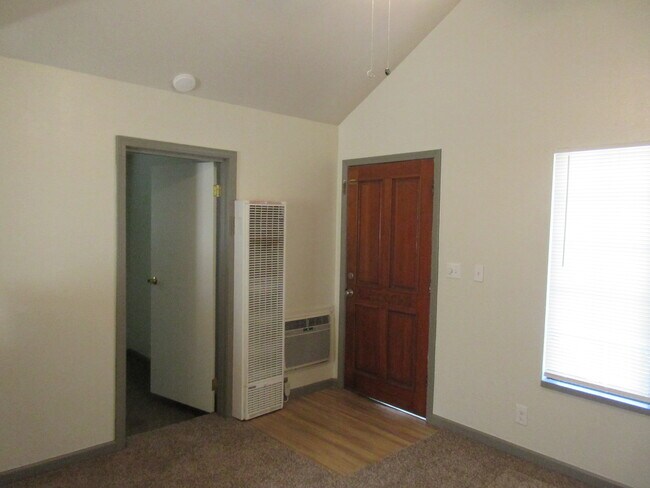 Foto del edificio - 3836 La Mesa Ave