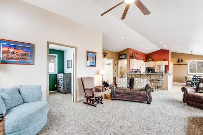 Foto del edificio - 281 Overlook Dr