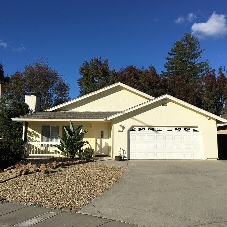 Primary Photo - Charming Single Level Three Bedroom Napa H...