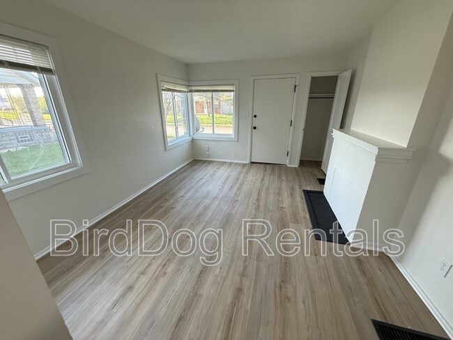 Building Photo - 710-712 Frebis Avenue - 712