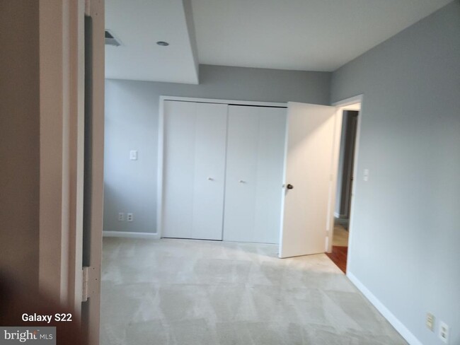 Building Photo - 1805 Crystal Dr