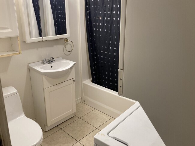 Foto del edificio - 2750 Orchid St