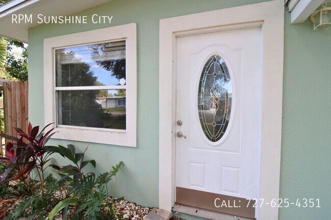 Building Photo - 6719 13th St N