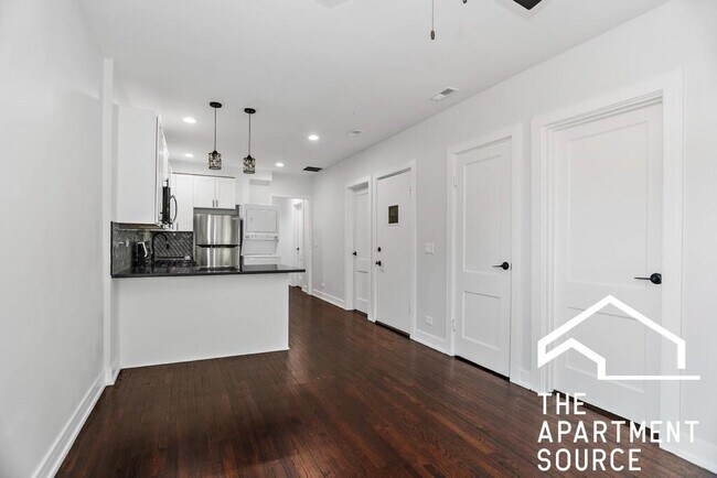 Foto del edificio - 4313-1 W Parker Ave