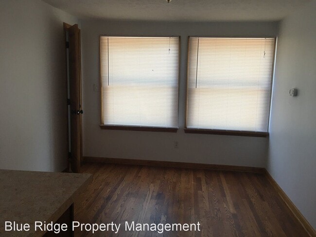 Building Photo - 1 br, 1 bath House - 2408 Gilmore Street