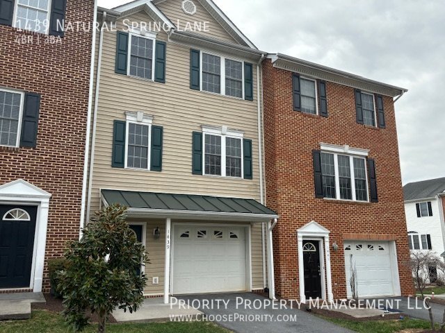 Foto principal - Recently renovated and available now!