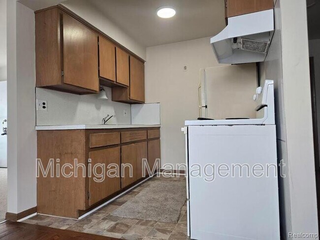 Foto del edificio - 20231 Kelly Rd