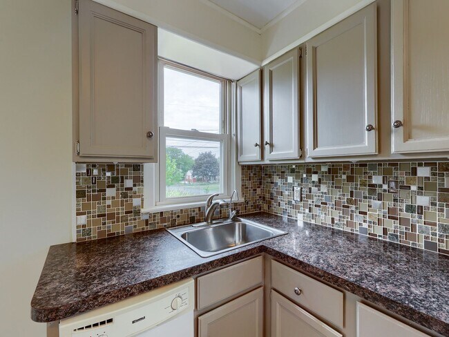 Foto del edificio - Adorable 2 Bedroom Single Family Home