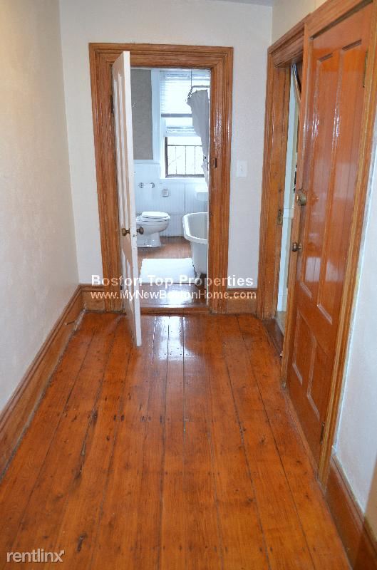 Building Photo - 47 Delle Ave