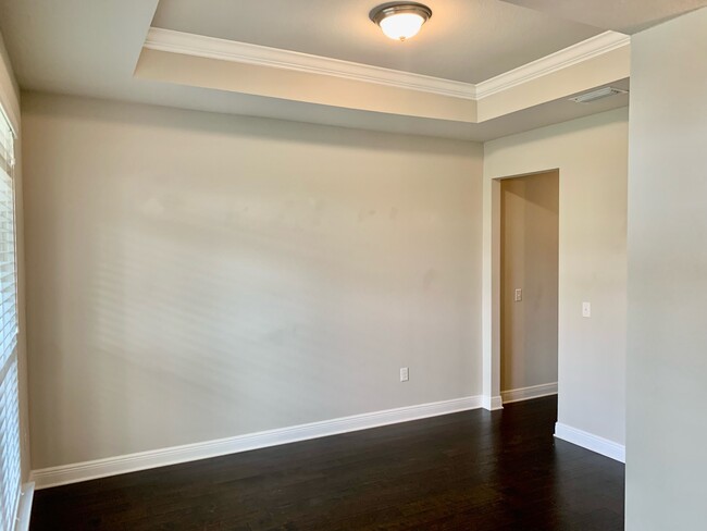 Formal dining room - 9040 Lakeview Dr