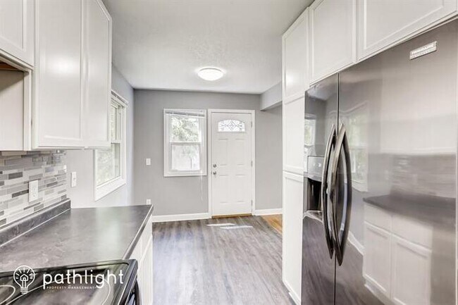 Building Photo - 1718 English Street, Maplewood, MN, 55109