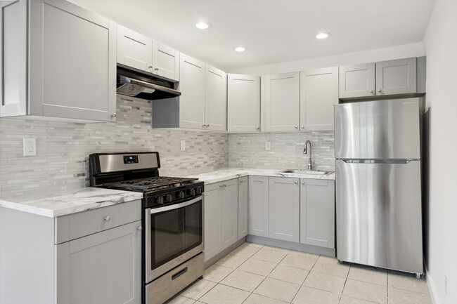 Kitchen - 5103 Liberty Ave