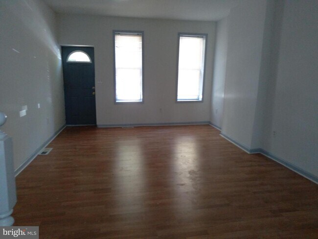 Foto del edificio - 1021 N Pine St