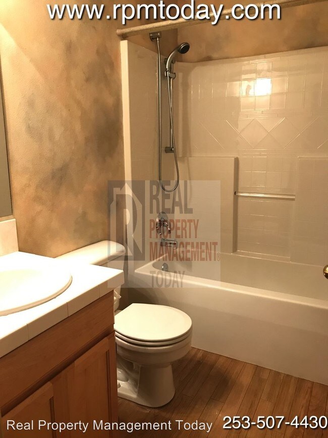 Foto del edificio - 3 br, 2.5 bath House - 9510 188th St E