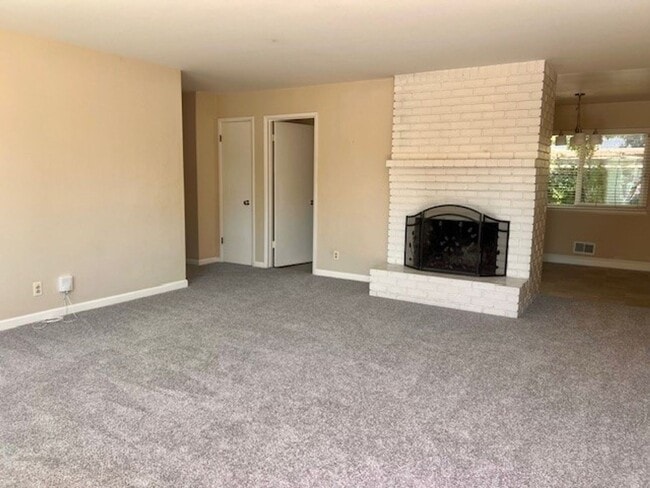 Building Photo - Foxworthy Avenue 1705/1707