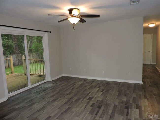 Building Photo - 7694 Old Hickory Dr