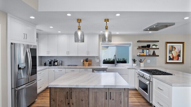 Foto del edificio - 1759 Hill Top Ln