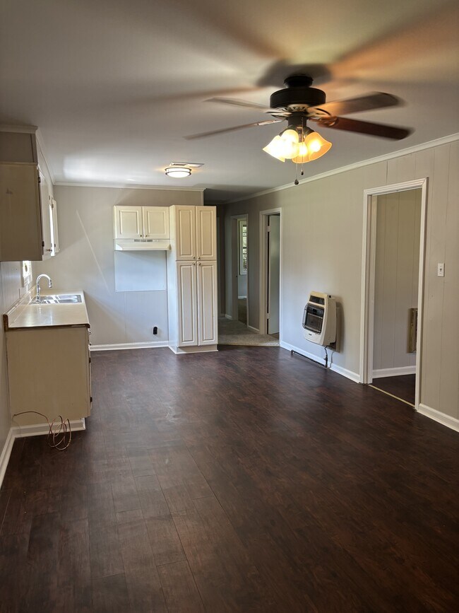 Building Photo - 141 Fannie Dr