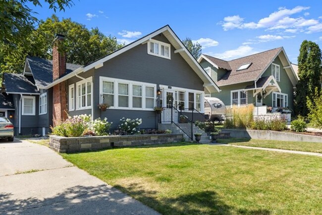 Building Photo - 1134 N 31st St